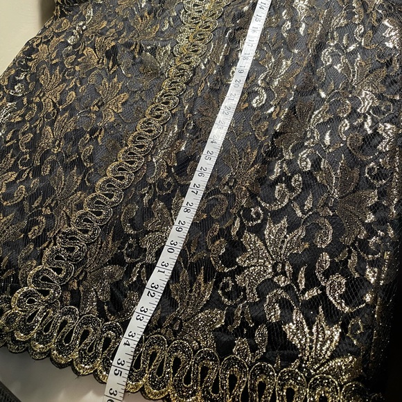 Gemini Nites | Vintage ILGWU Black & Gold Metallic Brocade Lace Oversized Jacket - Picture 8 of 11